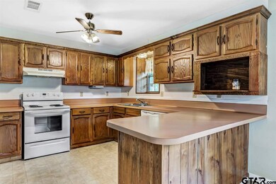 13319 Yancy Ln, Tyler, TX 75707 - photo 3