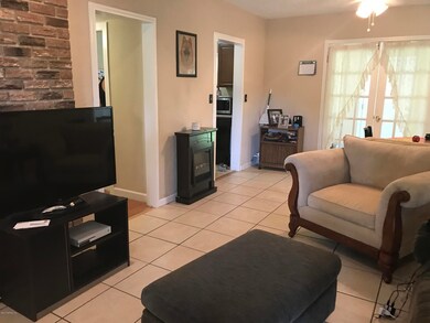 438 Tabor Dr E, Jacksonville, FL 32216 - photo 7
