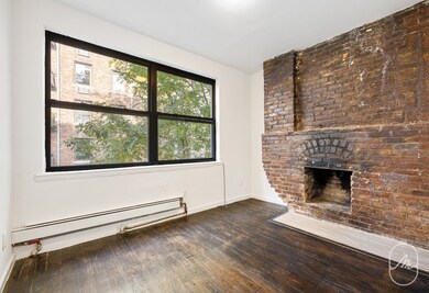309 W 29th St unit 2-R, New York, NY 10001 - photo 6