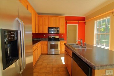 130 Ben Lippen Rd, Asheville, NC 28806 - photo 6