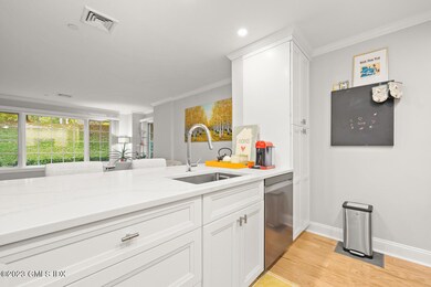 2 Homestead Ln unit 106, Greenwich, CT 06831 - photo 3