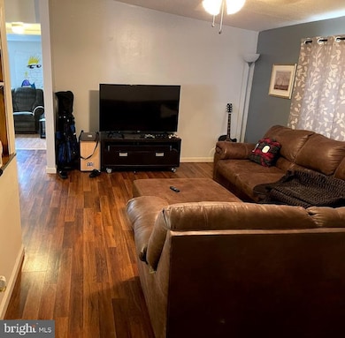 1024 Warm Spring Rd unit 64, Chambersburg, PA 17202 - photo 3