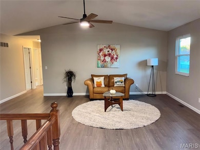 447 Briarwood Ln, Wentzville, MO 63385 - photo 4