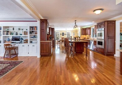 69 Willow Brook Rd, Holden, MA 01520 - photo 3