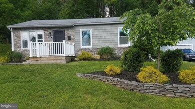 211 Greenview Ave, Reisterstown, MD 21136 - photo 3