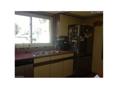 117 Eldridge Rd, Aurora, OH 44202 - photo 2