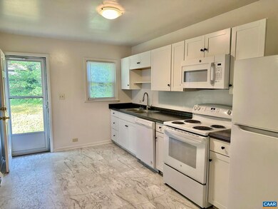 2218 Wayne Ave unit A and B, Charlottesville, VA 22901 - photo 4