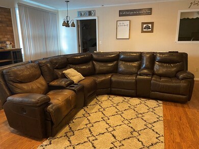 1620 Pope Cir, McComb, MS 39648 - photo 3