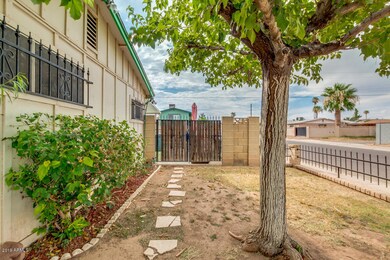 2612 N 48th Ln, Phoenix, AZ 85035 - photo 3