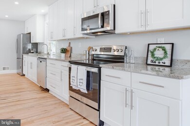 13203 Dangelo Dr, Bowie, MD 20720 - photo 7