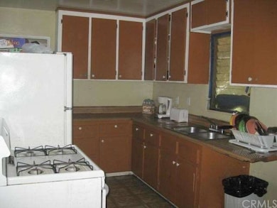 kitchen - view 1