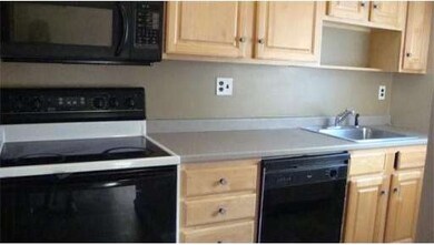 168 Hart St unit 56, Taunton, MA 02780 - photo 5