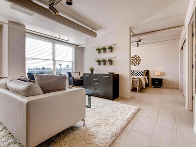 535 W Thomas Rd 407 Unit 407-MLS_Size-00