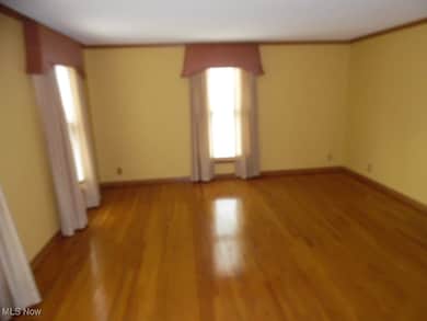 202 Deerwalk Cir, Marietta, OH 45750 - photo 3