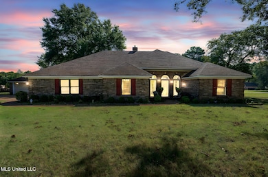 1-web-or-mls-8740 Oakwood Lane-01 day to