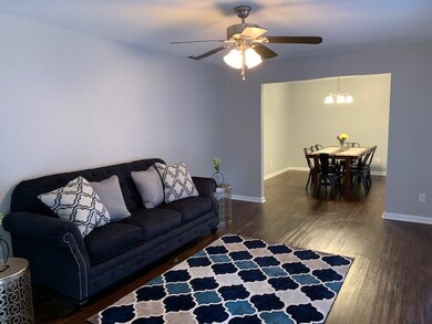 Living room/Dining room