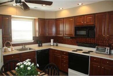 501 Hydrangea Dr, Mount Laurel, NJ 08054 - photo 6