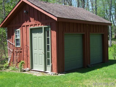 Backyard Outbuilding