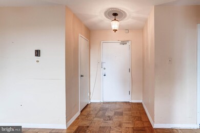 Van Ness North unit 1231, Washington, DC 20008 - photo 5