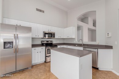 3126 E Desert Ln, Gilbert, AZ 85234 - photo 5