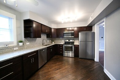 2739 W Glenlake Ave unit 2W, Chicago, IL 60659 - photo 3