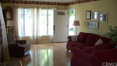 Bright & cozy Living Room 