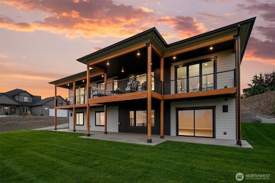 838 Autumn Crest Dr, Wenatchee, WA 98801 - photo 2