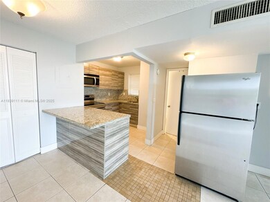8840 Fontainebleau Blvd unit 402, Miami, FL 33172 - photo 6