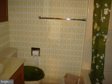 411 N Lehigh St, Tamaqua, PA 18252 - photo 4