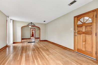 1423 W Gandy St, Denison, TX 75020 - photo 7