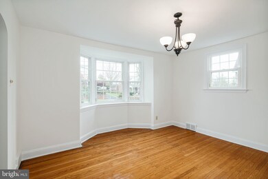 2412 Olcott Ave, Ardmore, PA 19003 - photo 4
