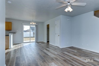 1033 W Teton Ave, Nampa, ID 83686 - photo 4