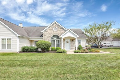 1243 Dunhurst St unit 12434, Circleville, OH 43113 - photo 2