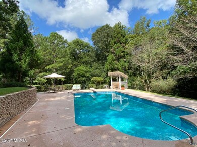 Gorgeous Pool