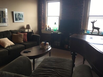 Island Terrace unit 318, Saco, ME 04072 - photo 2