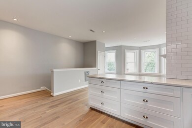 317 R St NW unit 2, Washington, DC 20001 - photo 4