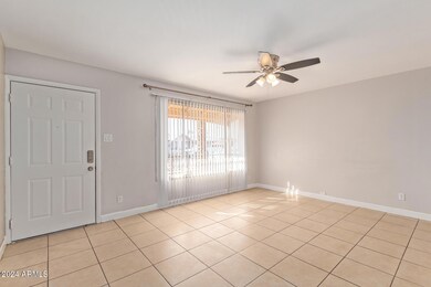 4928 W Cypress St, Phoenix, AZ 85035 - photo 4