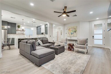 11086 Evvie Ln, Las Vegas, NV 89135 - photo 3