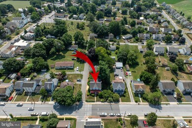 910 Maple St, Honey Brook, PA 19344 - photo 2