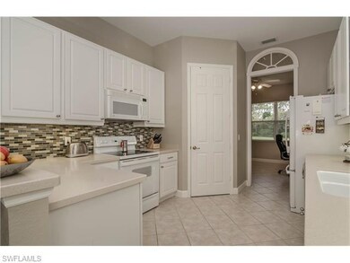 6159 Ashwood Ln, Naples, FL 34110 - photo 7