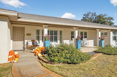 1212 Country Club Dr, Midland, TX 79701 - photo 4