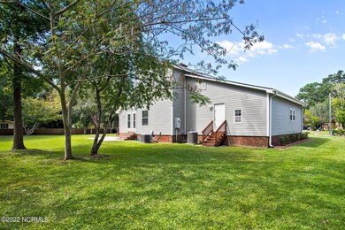 519 University Dr, Jacksonville, NC 28546 - photo 6