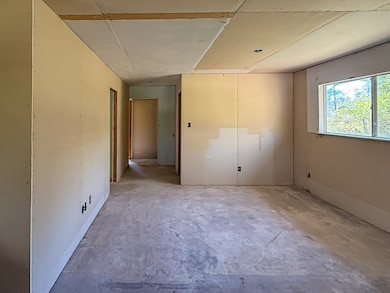 142 W Hickory Cove, Onalaska, TX 77360 - photo 6