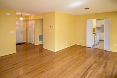 329 James Ln, Weems, VA 22576 - photo 7