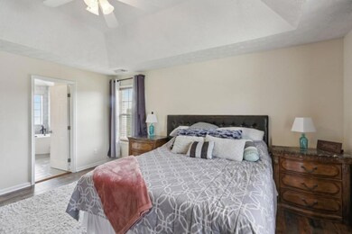 Primary Suite With A Walk-In Closet & A Private En