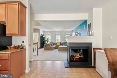 909 Hall Station Dr, Bowie, MD 20721 - photo 5