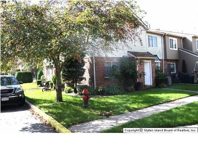 19 Franklin Ln unit E, Staten Island, NY 10306 - photo 2