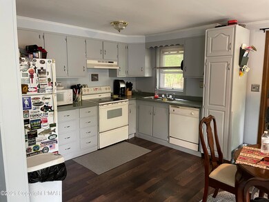 122 Azalea Dr, Albrightsville, PA 18210 - photo 5