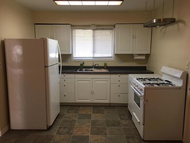 1115 Pam Dr, Chesterton, IN 46304 - photo 3