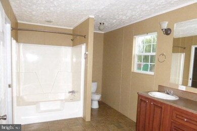 200 Jackson St, Moorefield, WV 26836 - photo 6